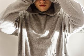 Sweat capuche oreilles chat homme