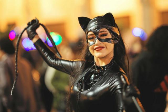 Masque chat cuir : l'accessoire chat qu'il vous faut