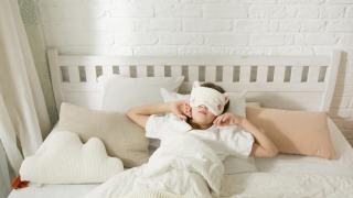 Masque pour dormir chat : cadeau chat original sur Chat Bada